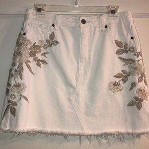 Abercrombie white floral denim skirt